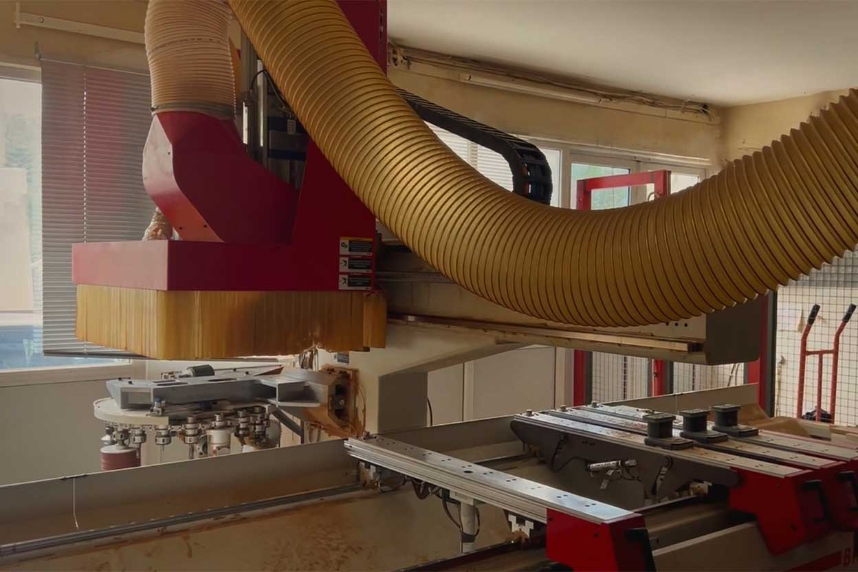 CNC μηχάνημα IMA BIMA 300 στο εργαστήριο Miacasa